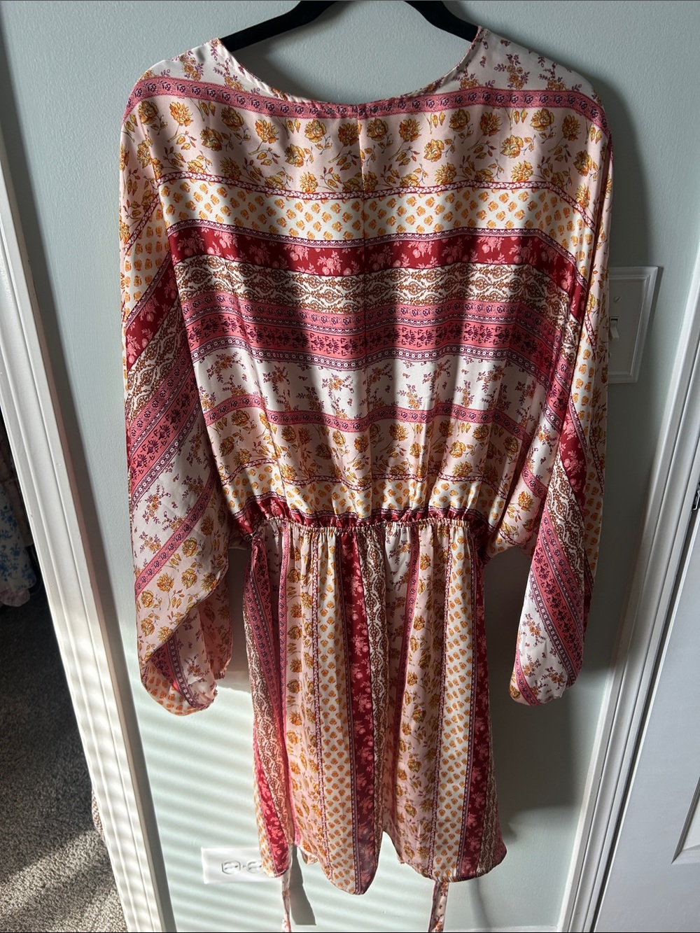 ARULA Pink, Cream & Gold Printed Boho Wrap Dress - Picture 2 of 2